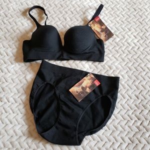 TRIUMPH “Bodysoft” Bra & Panty Set